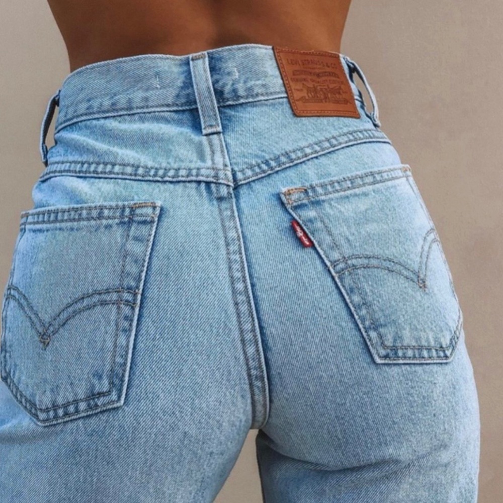 Levi’s Mom Jeans
